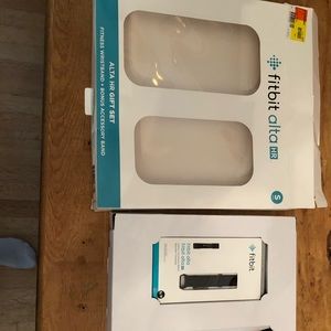 Fitbit HR Alta, black, small with a bonus band